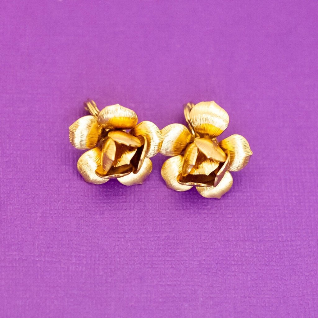 Vintage Intricate Gold Tone Blooming Rose Flower Clip On Earrings By Monet - Q37 24$